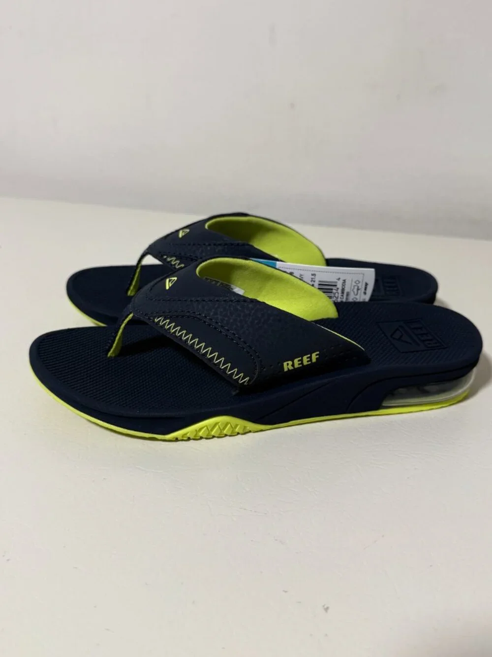 REEF Boys Kids Fanning Sandal Size 2